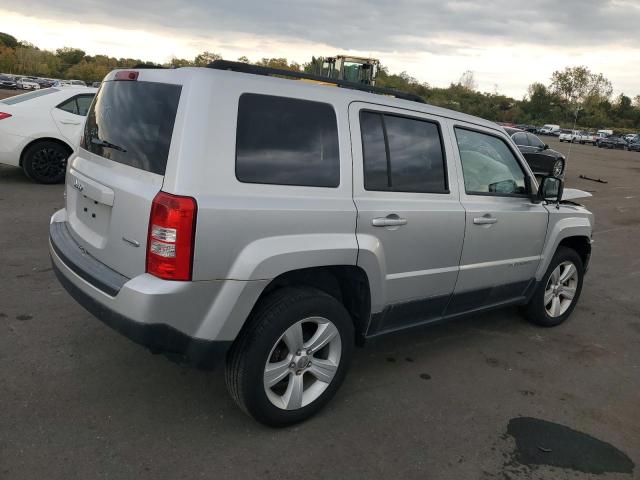 1C4NJRFB3DD177396 - 2013 JEEP PATRIOT LATITUDE SILVER photo 3