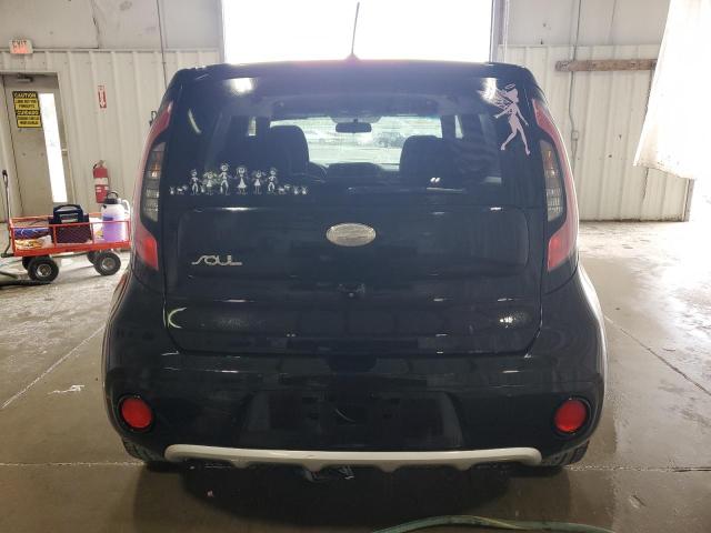 KNDJP3A59J7889997 - 2018 KIA SOUL + BLACK photo 6