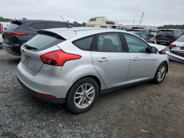 1FADP3K20JL324617 - 2018 FORD FOCUS SE SILVER photo 3