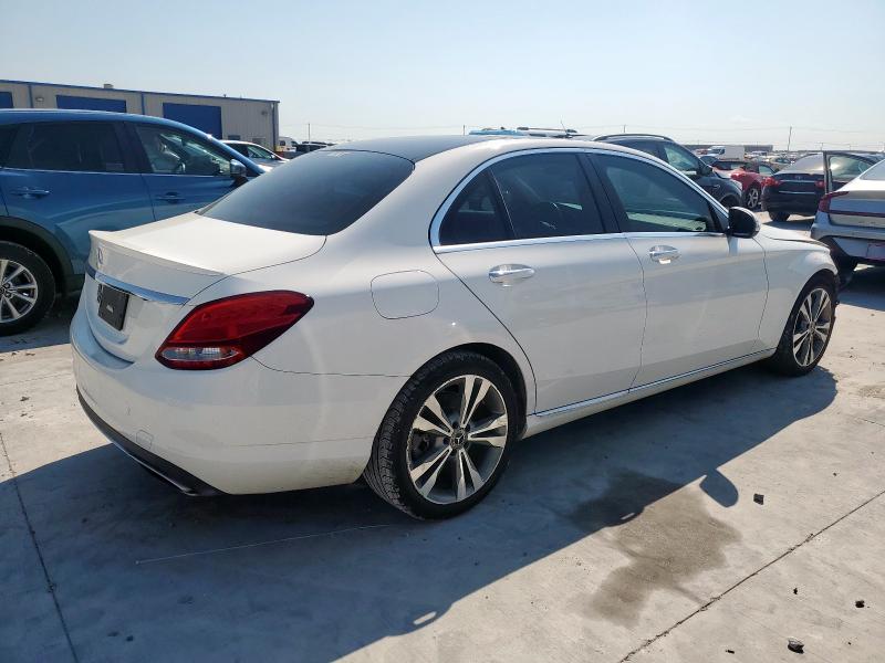 WDDWF4JB0JR402569 - 2018 MERCEDES-BENZ C 300 Blanc photo 3