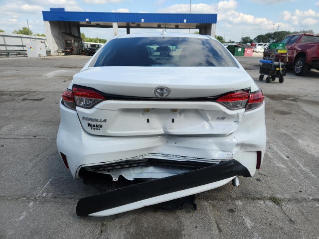 5YFEPRAE2LP083487 - 2020 TOYOTA COROLLA LE Սպիտակ լուսանկար 6