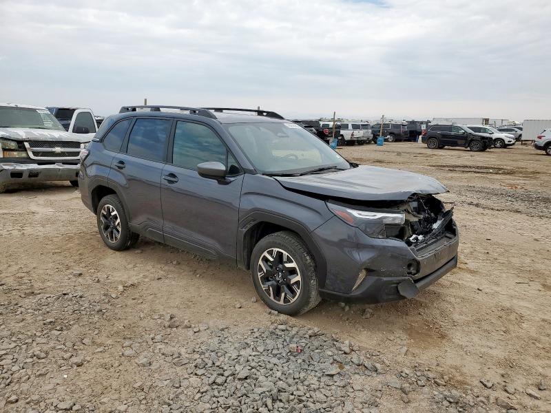 JF2SLDBC6SH437120 - 2025 SUBARU FORESTER PREMIUM ნაცრისფერი ფოტო 4