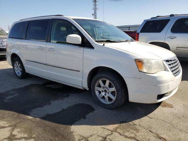 2A4RR5D10AR132075 - 2010 CHRYSLER TOWN & COU TOURING თეთრი ფოტო 4