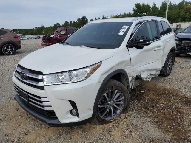 2019 TOYOTA HIGHLANDER SE, 