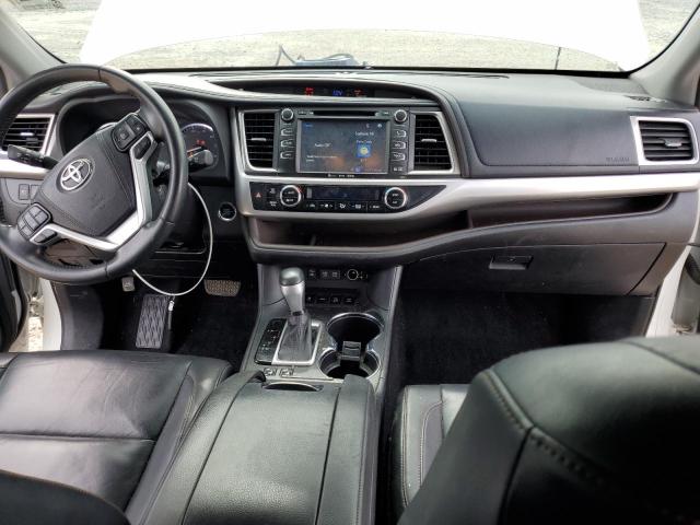 5TDJZRFH4KS919642 - 2019 TOYOTA HIGHLANDER SE WHITE photo 8