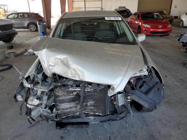 2T1KR32E04C192539 - 2004 TOYOTA COROLLA MATRIX XR SILVER photo 5