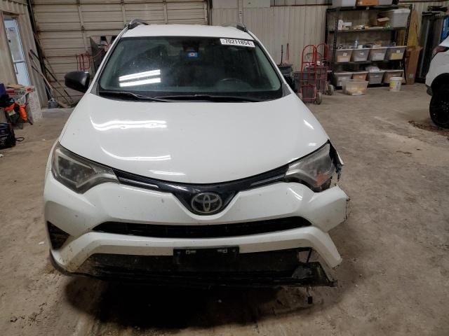 JTMZFREV4HJ107461 - 2017 TOYOTA RAV4 LE WHITE photo 5