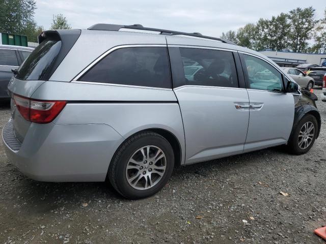5FNRL5H69DB078143 - 2013 HONDA ODYSSEY EXL SILVER photo 3