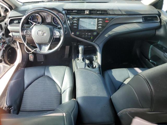 4T1B11HK4KU195545 - 2019 TOYOTA CAMRY L WHITE photo 8