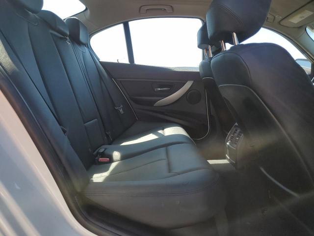 WBA3C3C5XDF981516 - 2013 BMW 320 I XDRIVE WHITE photo 10