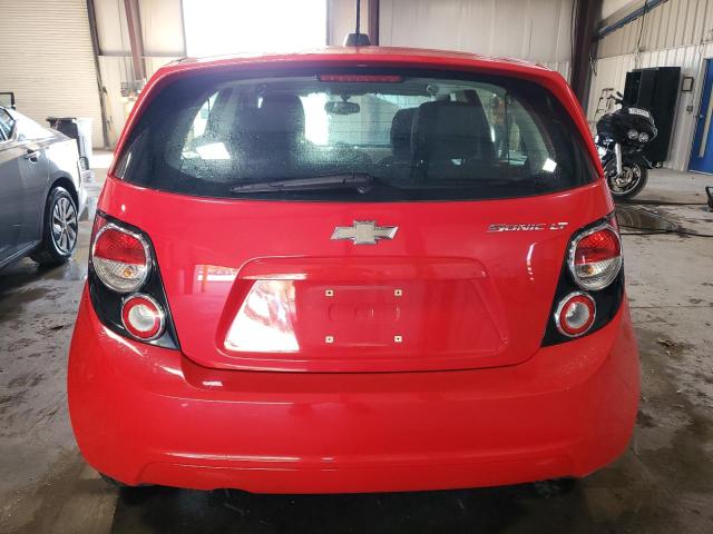 1G1JC6SH7F4172392 - 2015 CHEVROLET SONIC LT RED photo 6