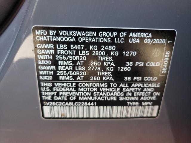 1V25C2CA8LC228441 - 2020 VOLKSWAGEN ATLAS CROS SE Серый фото 13