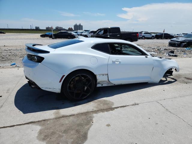 1G1FK1R68J0190755 - 2018 CHEVROLET CAMARO ZL1 Blanc photo 3