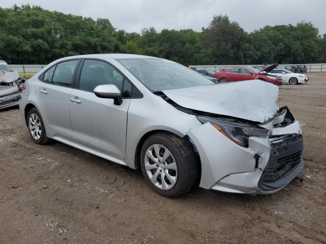 5YFB4MDE7RP129060 - 2024 TOYOTA COROLLA LE Gümüş foto 4