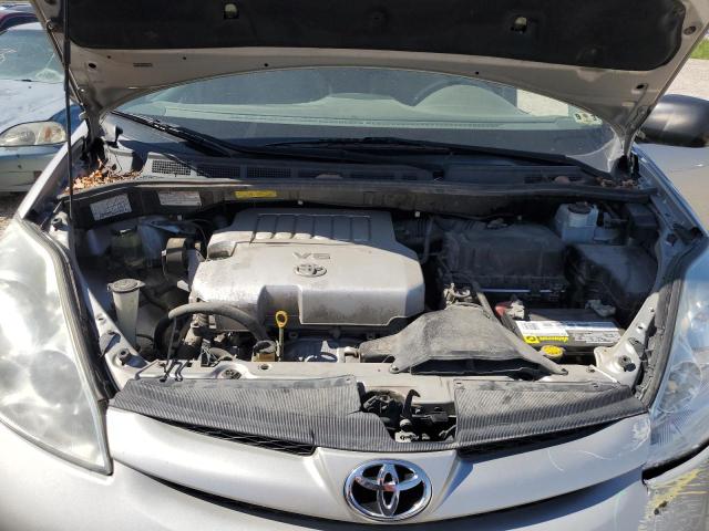 5TDKK4CC2AS318555 - 2010 TOYOTA SIENNA CE SILVER photo 12