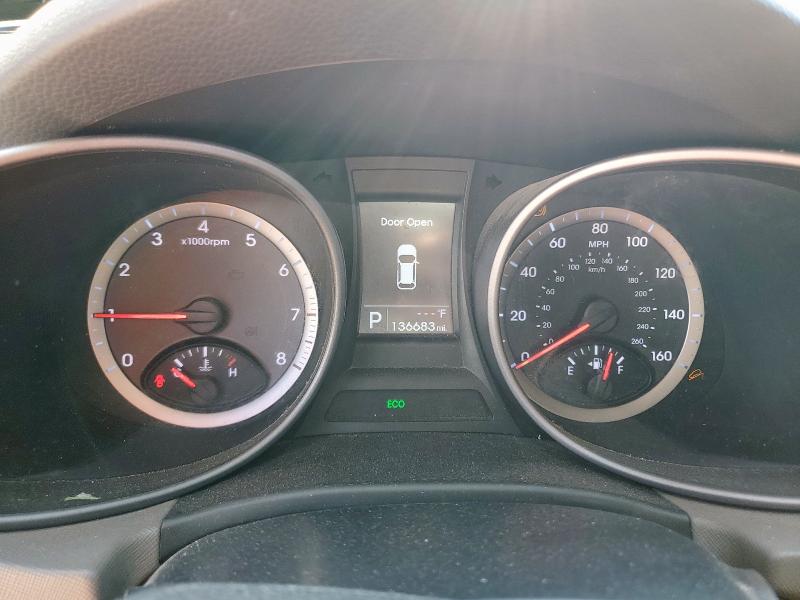 5XYZUDLB7FG277523 - 2015 HYUNDAI SANTA FE S GRAY photo 9