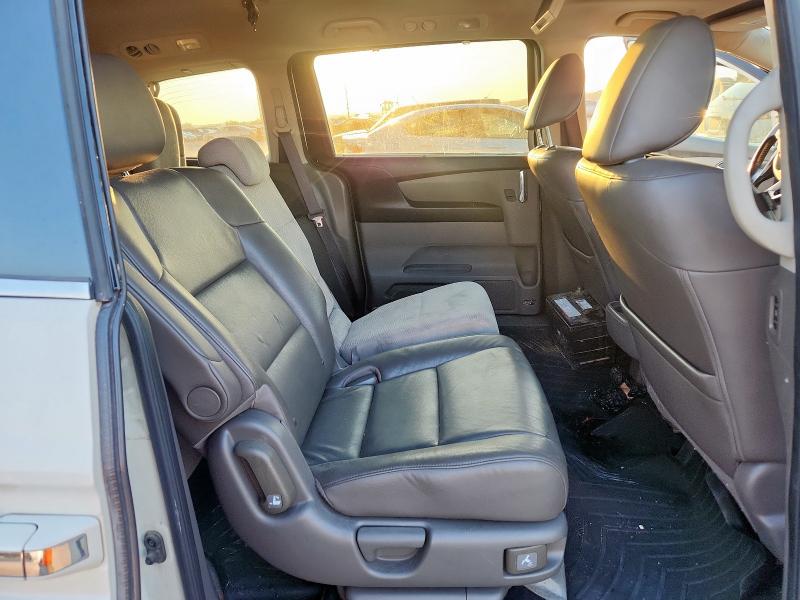 5FNRL5H94FB071789 - 2015 HOND ODYSSEY TOURING თეთრი ფოტო 11