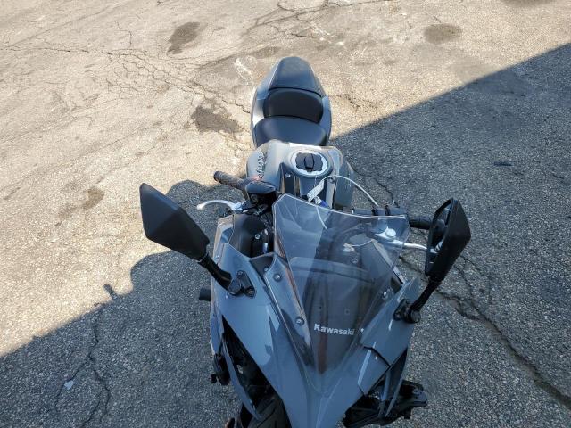 JKAEXEJ15JDA02761 - 2018 KAWASAKI EX650 J Boz foto 5