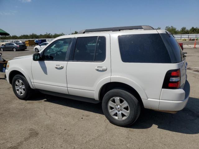 1FMEU7DE0AUB03482 - 2010 FORD EXPLORER XLT WHITE photo 2