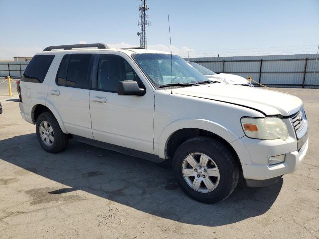 1FMEU7DE0AUB03482 - 2010 FORD EXPLORER XLT WHITE photo 4