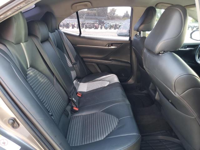 4T1B11HK2KU224623 - 2019 TOYOTA CAMRY L ნაცრისფერი ფოტო 10