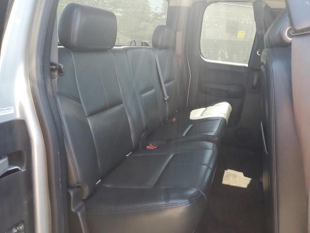 1GCRCSE09DZ361943 - 2013 CHEVROLET SILVERADO C1500 LT 银色 照片 10