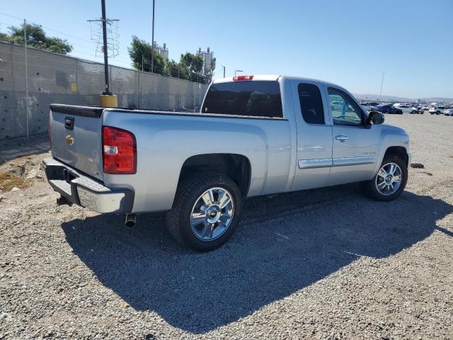 1GCRCSE09DZ361943 - 2013 CHEVROLET SILVERADO C1500 LT 银色 照片 3