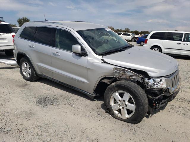 1C4RJFAG8DC593775 - 2013 JEEP GRAND CHER LAREDO SILVER photo 4