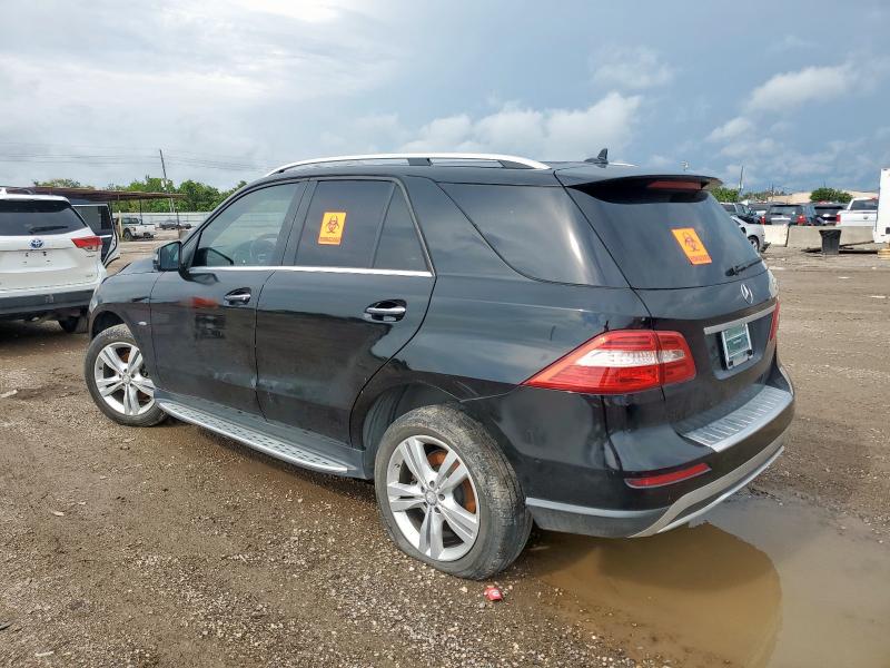 4JGDA5HB0CA028439 - 2012 MERCEDES-BENZ ML 350 4MATIC BLACK photo 2