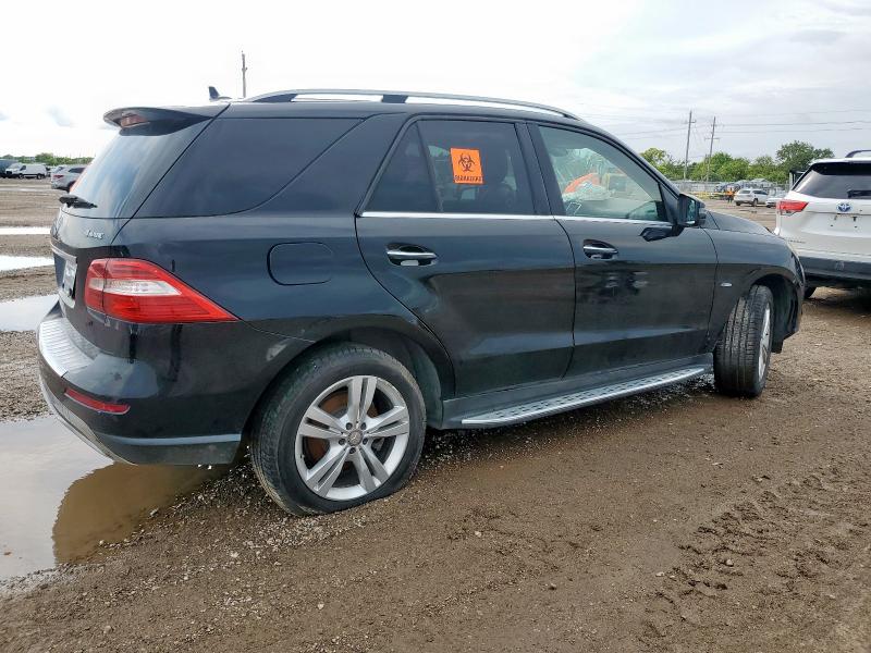 4JGDA5HB0CA028439 - 2012 MERCEDES-BENZ ML 350 4MATIC BLACK photo 3