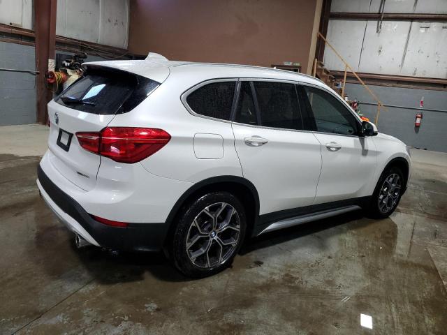 WBXJG9C00N5V19742 - 2022 BMW X1 XDRIVE28I WHITE photo 3