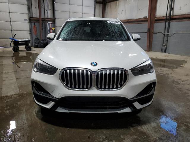 WBXJG9C00N5V19742 - 2022 BMW X1 XDRIVE28I WHITE photo 5