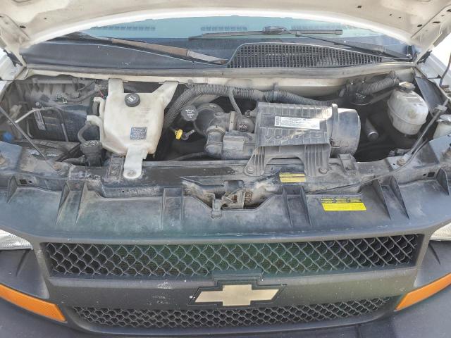 1GCFH154481157928 - 2008 CHEVROLET EXPRESS G1 WHITE photo 12