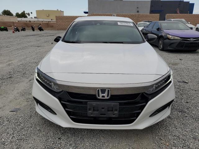 1HGCV1F39JA149767 - 2018 HONDA ACCORD SPORT WHITE photo 5