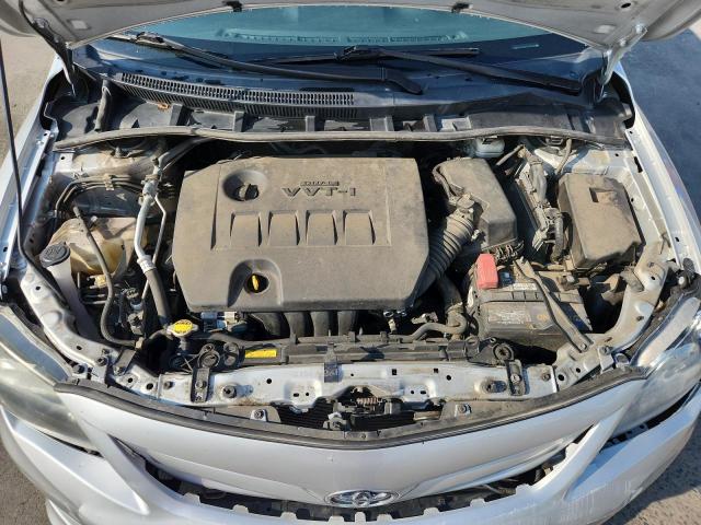 5YFBU4EE1DP171828 - 2013 TOYOTA COROLLA BASE Silber Foto 11