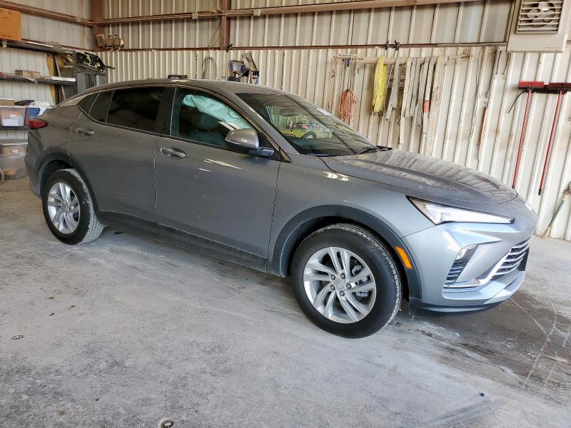 KL47LAEP9SB223026 - 2025 BUICK ENVISTA PREFERRED ნაცრისფერი ფოტო 4