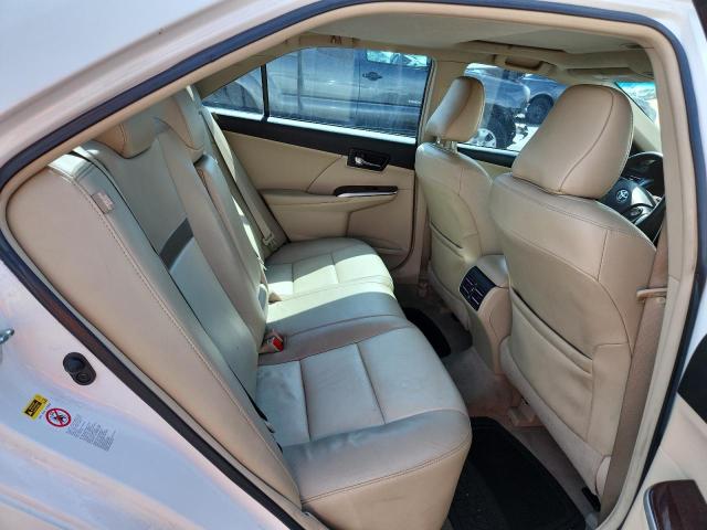 4T1BK1FK7CU500246 - 2012 TOYOTA CAMRY SE WHITE photo 10