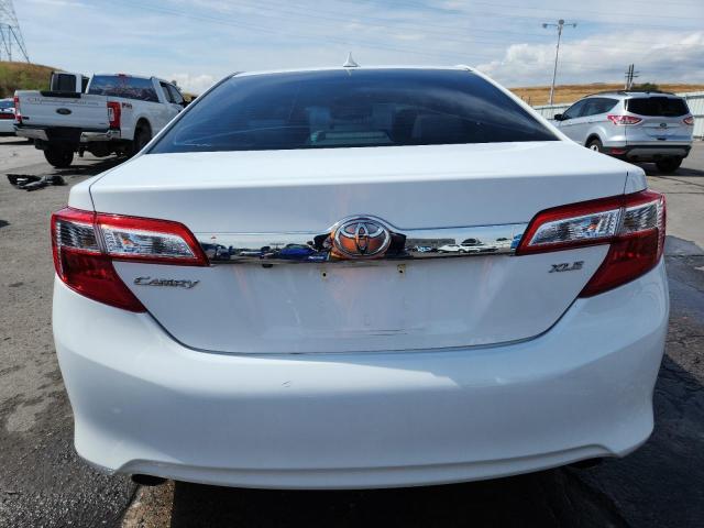 4T1BK1FK7CU500246 - 2012 TOYOTA CAMRY SE WHITE photo 6