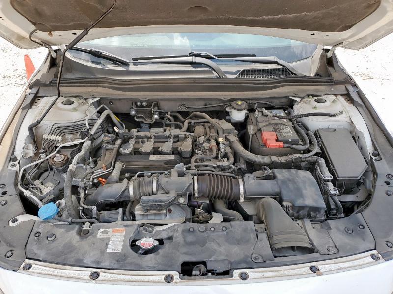 1HGCV1F13KA044111 - 2019 HONDA ACCORD LX WHITE photo 11