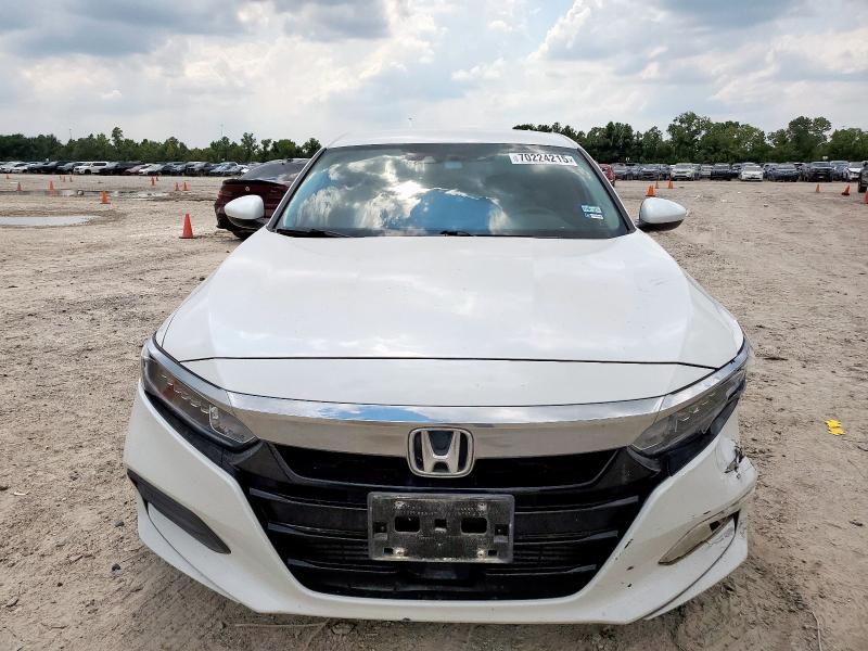 1HGCV1F13KA044111 - 2019 HONDA ACCORD LX WHITE photo 5