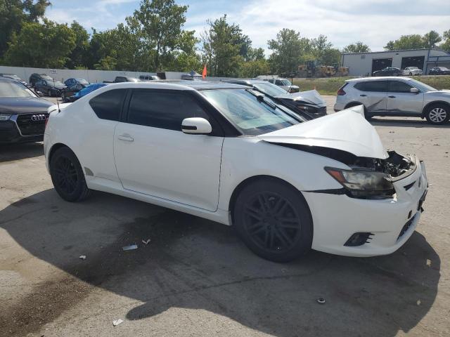 JTKJF5C79C3030036 - 2012 TOYOTA SCION TC WHITE photo 4