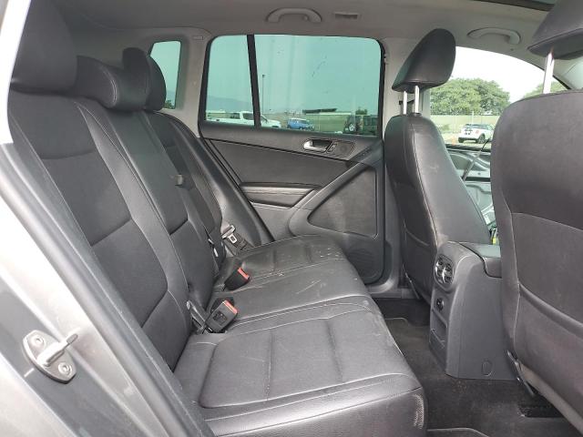 WVGAV7AX8CW098797 - 2012 VOLKSWAGEN TIGUAN S CHARCOAL photo 11