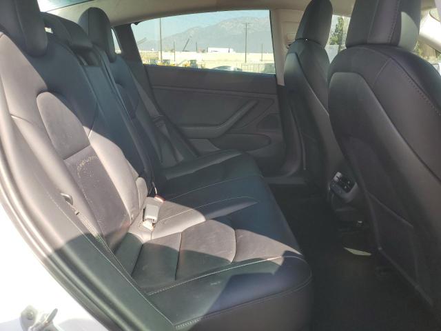 5YJ3E1EB2KF359269 - 2019 TESLA MODEL 3 أبيض صورة 10
