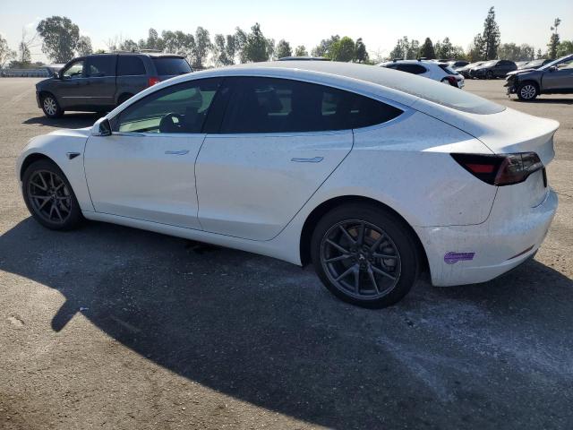5YJ3E1EB2KF359269 - 2019 TESLA MODEL 3 أبيض صورة 2