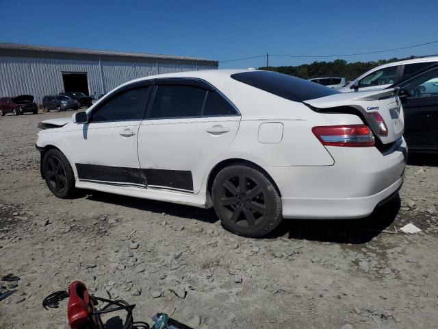4T1BF3EK3AU571779 - 2010 TOYOTA CAMRY BASE WHITE photo 2
