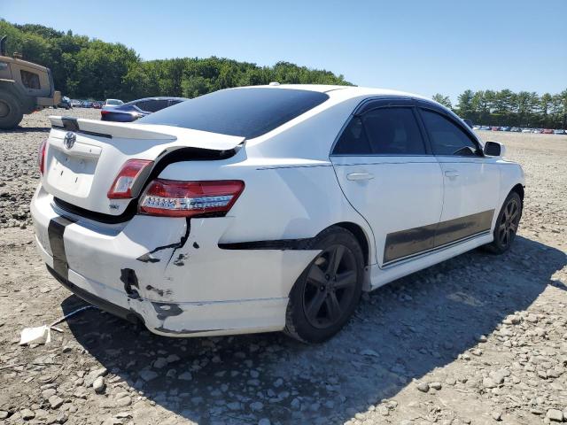 4T1BF3EK3AU571779 - 2010 TOYOTA CAMRY BASE WHITE photo 3