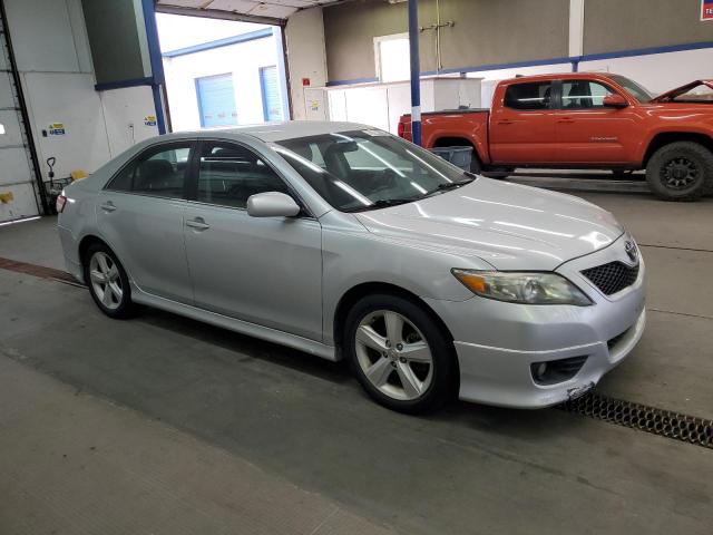 4T1BF3EK1AU015938 - 2010 TOYOTA CAMRY BASE ვერცხლისფერი ფოტო 4