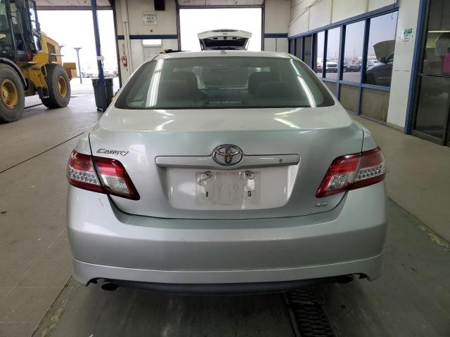 4T1BF3EK1AU015938 - 2010 TOYOTA CAMRY BASE ვერცხლისფერი ფოტო 6
