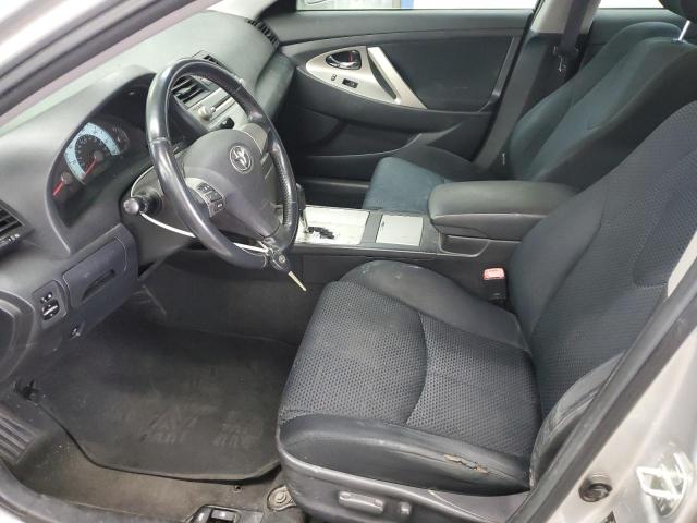 4T1BF3EK1AU015938 - 2010 TOYOTA CAMRY BASE ვერცხლისფერი ფოტო 7