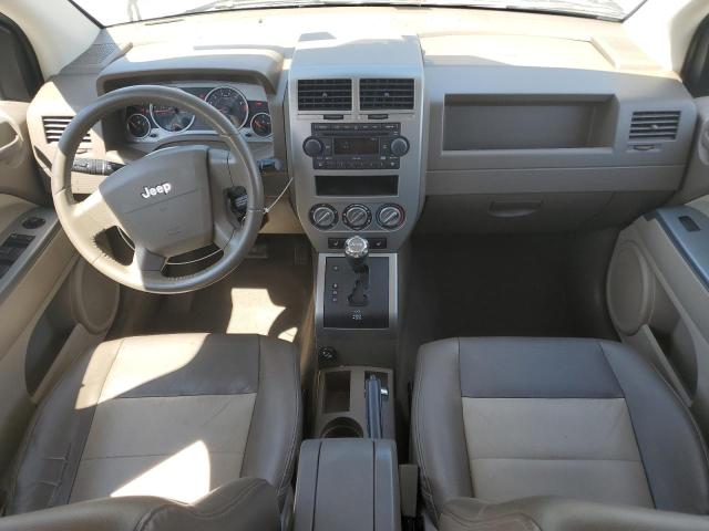 1J8FF57W97D167730 - 2007 JEEP COMPASS LIMITED GOLD photo 8